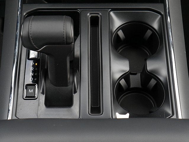 2025 Ford F-150 XLT CREW 4WD