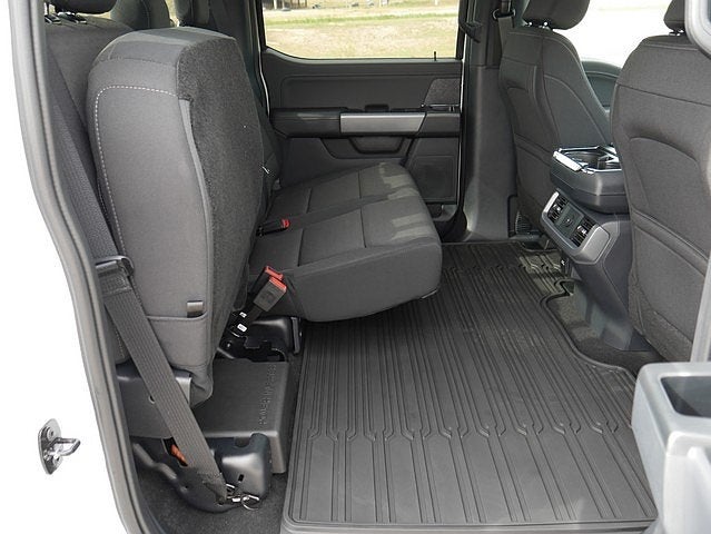 2025 Ford F-150 XLT CREW 4WD