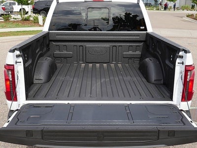 2025 Ford F-150 XLT CREW 4WD