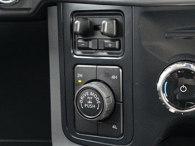 2025 Ford F-150 XLT CREW 4WD