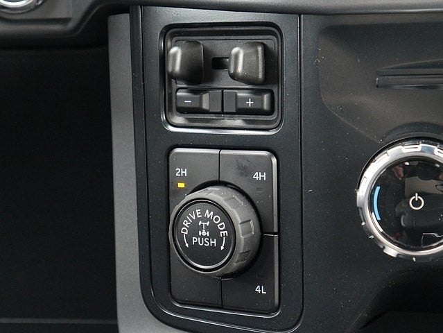 2025 Ford F-150 XLT CREW 4WD