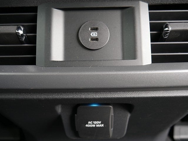 2025 Ford F-150 XLT CREW 4WD