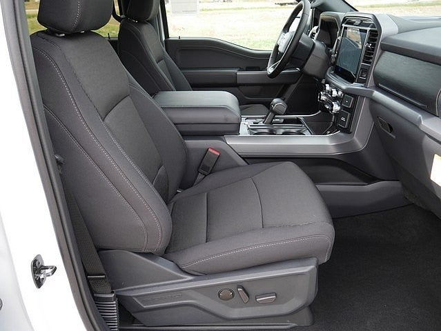 2025 Ford F-150 XLT CREW 4WD