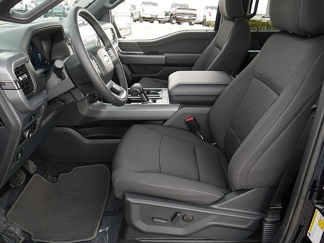 2026 Ford F-150 XLT CREW 4WD