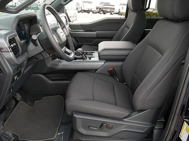 2026 Ford F-150 XLT CREW 4WD