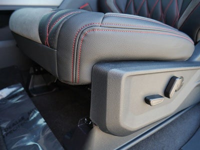 2026 Ford F-150 XLT BLACK WIDOW 4WD
