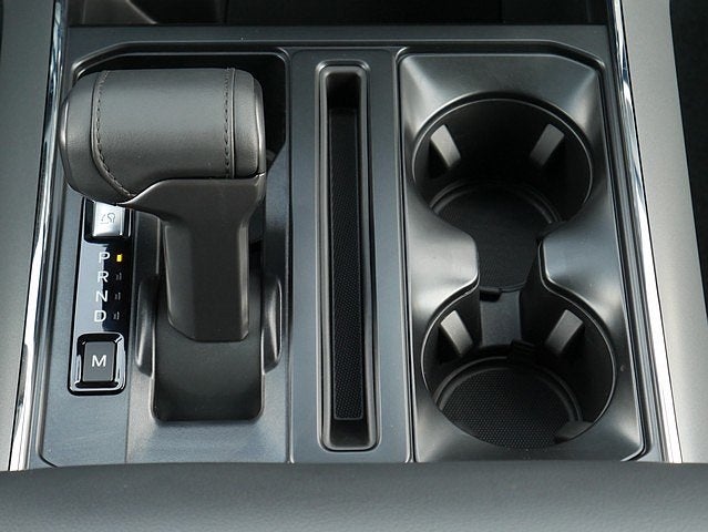 2025 Ford F-150 XLT CREW 4WD