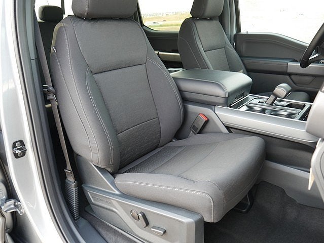 2025 Ford F-150 XLT CREW 4WD