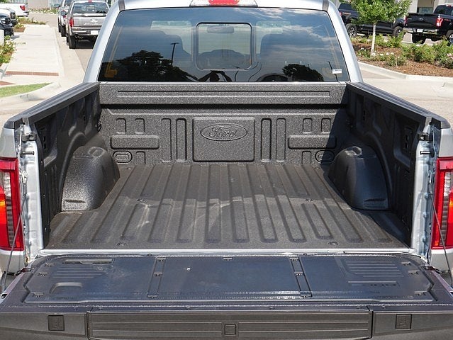 2025 Ford F-150 XLT CREW 4WD