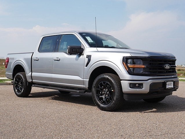 2025 Ford F-150 XLT CREW 4WD
