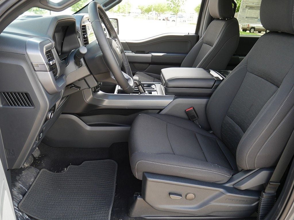 2026 Ford F-150 XLT CREW 4WD