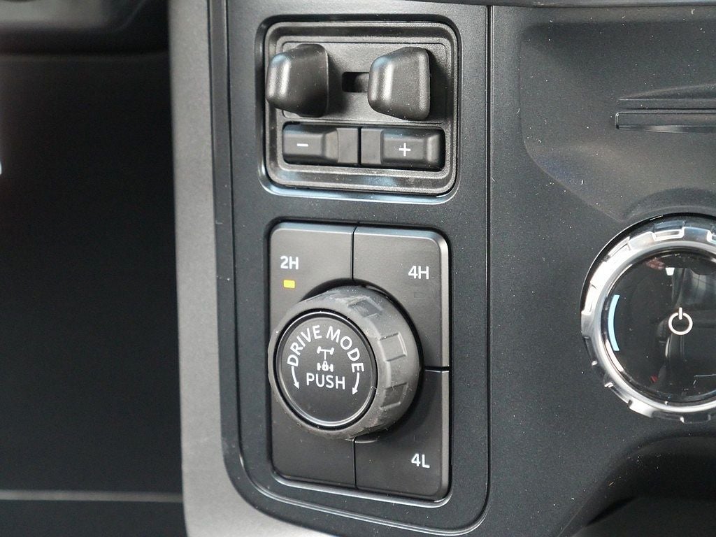 2026 Ford F-150 XLT CREW 4WD