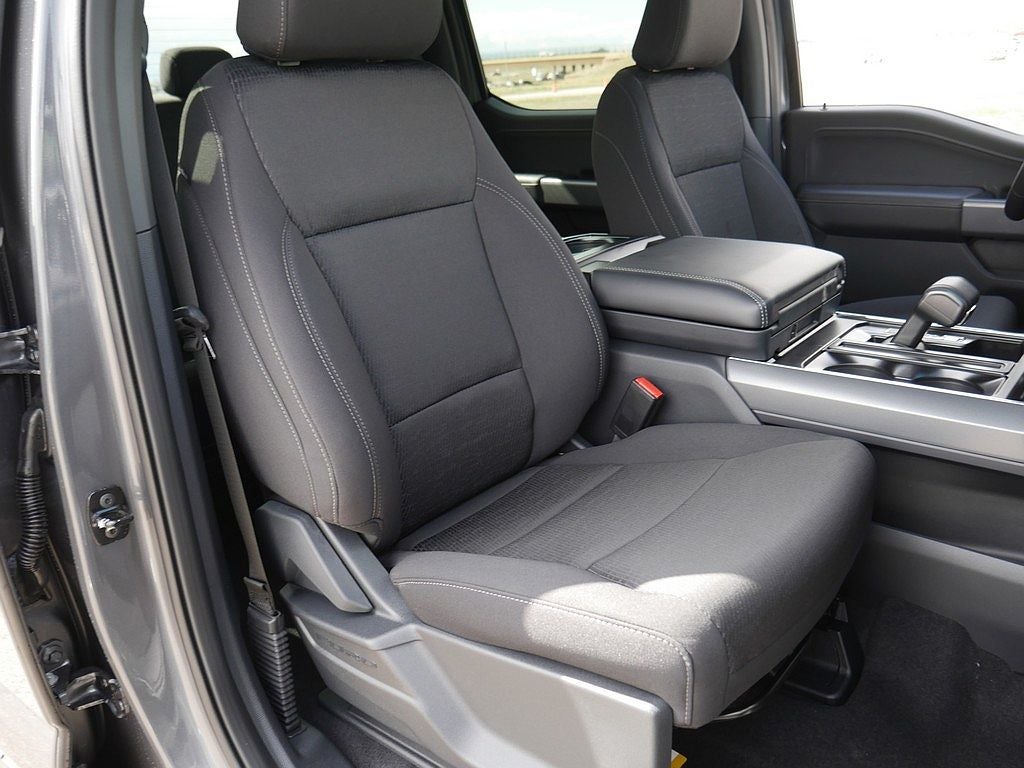 2026 Ford F-150 XLT CREW 4WD