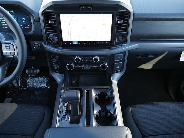 2026 Ford F-150 XLT CREW 4WD