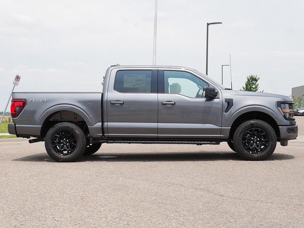 2026 Ford F-150 XLT CREW 4WD