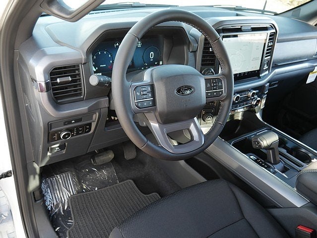 2025 Ford F-150 XLT CREW 4WD