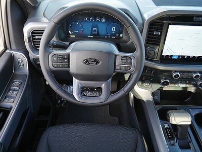 2025 Ford F-150 XLT CREW 4WD