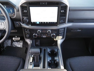 2025 Ford F-150 XLT CREW 4WD