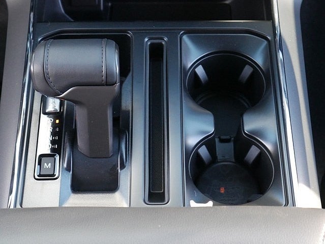 2025 Ford F-150 XLT CREW 4WD