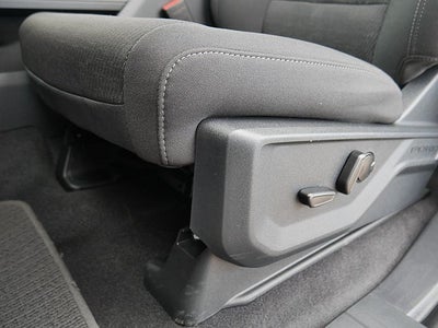 2025 Ford F-150 XLT CREW 4WD