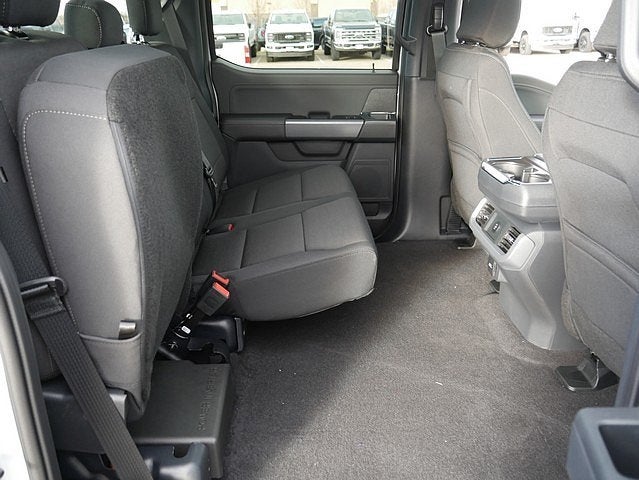 2025 Ford F-150 XLT CREW 4WD