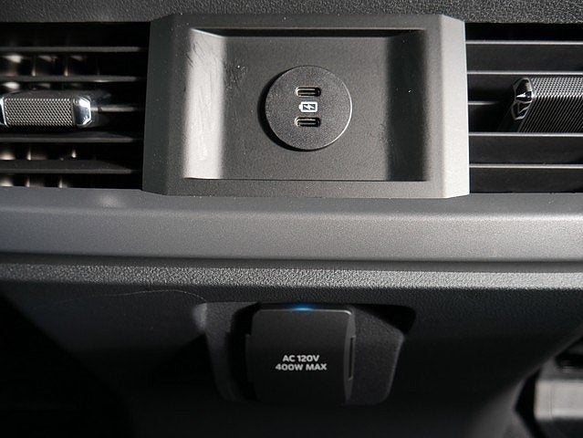 2025 Ford F-150 XLT CREW 4WD