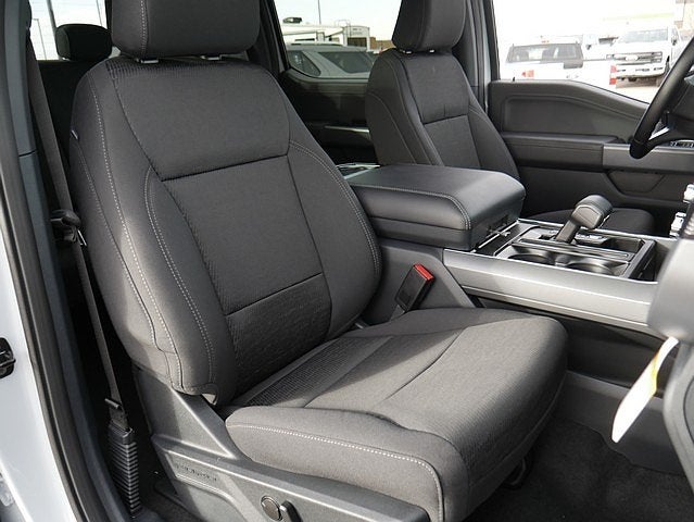 2025 Ford F-150 XLT CREW 4WD