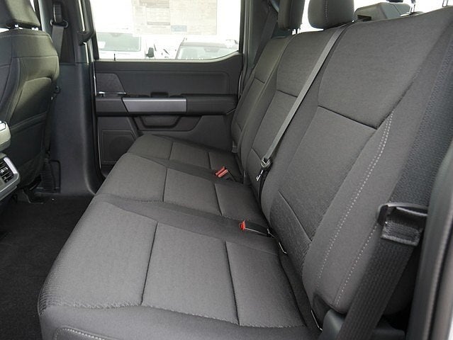 2025 Ford F-150 XLT CREW 4WD