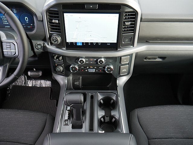 2025 Ford F-150 XLT CREW 4WD