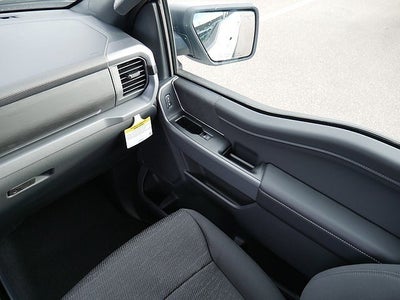 2025 Ford F-150 XLT CREW 4WD