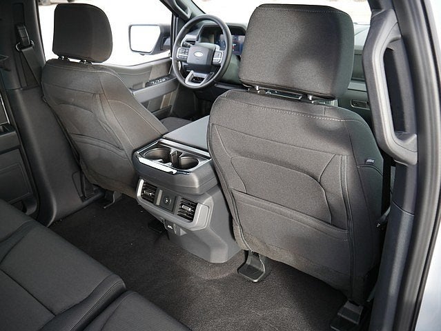 2025 Ford F-150 XLT CREW 4WD