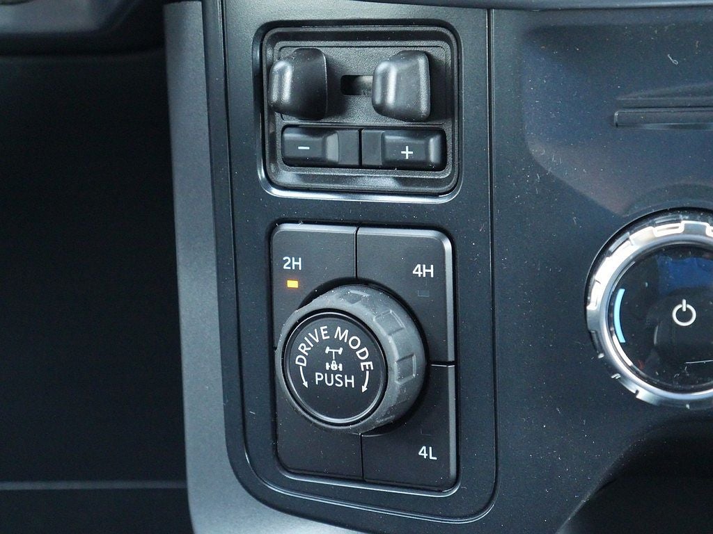 2026 Ford F-150 XLT CREW 4WD