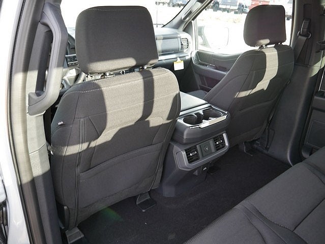 2025 Ford F-150 XLT CREW 4WD