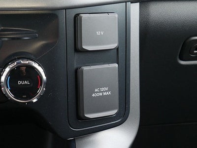 2025 Ford F-150 XLT CREW 4WD