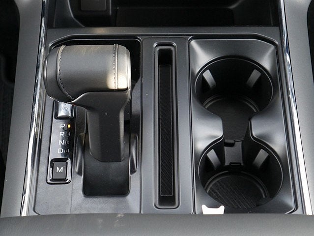 2025 Ford F-150 XLT CREW 4WD