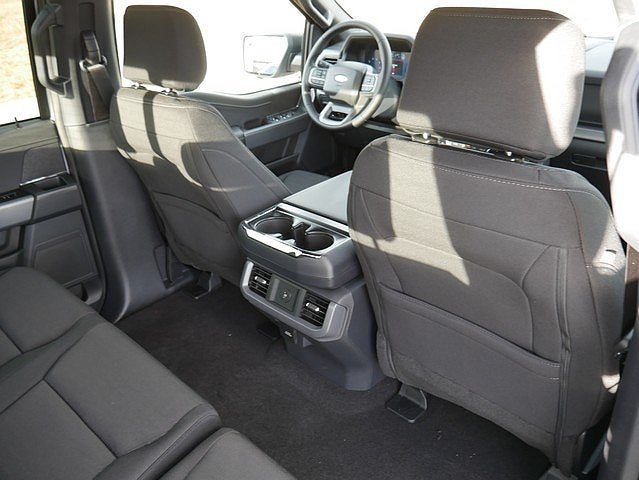 2025 Ford F-150 XLT CREW 4WD