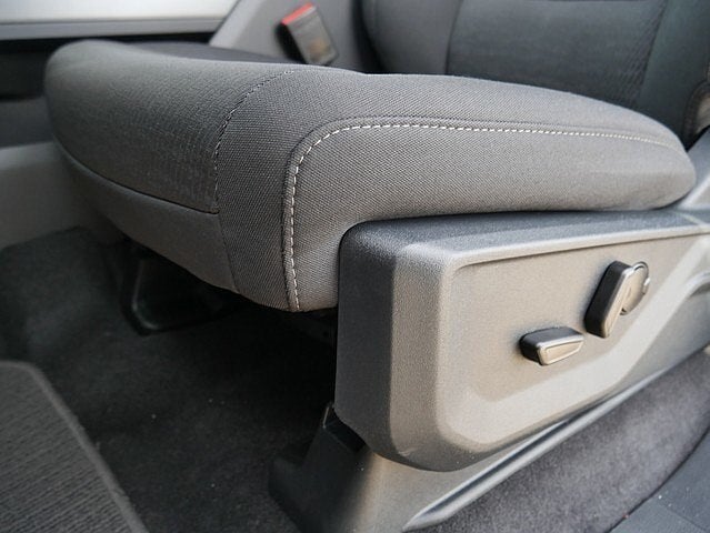 2025 Ford F-150 XLT CREW 4WD