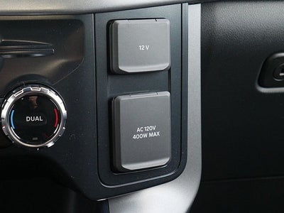 2025 Ford F-150 XLT CREW 4WD