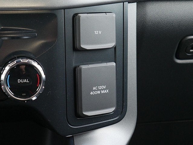 2025 Ford F-150 XLT CREW 4WD