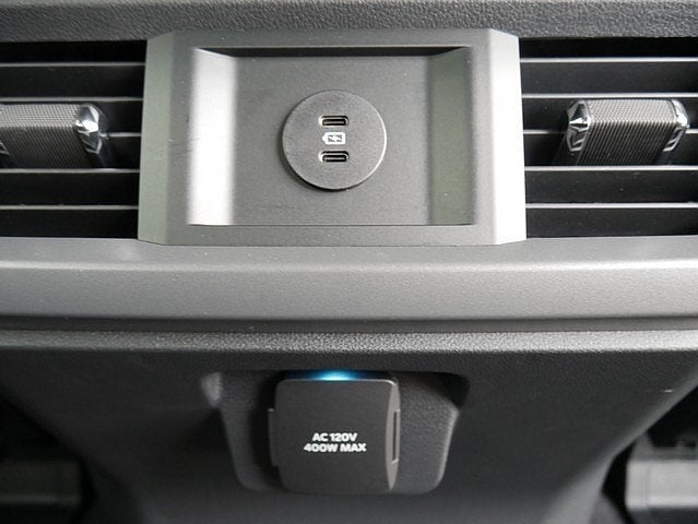 2025 Ford F-150 XLT CREW 4WD