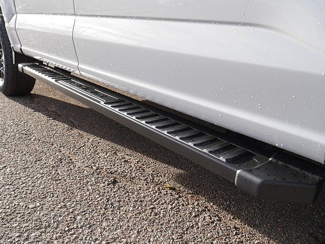 2025 Ford F-150 XLT CREW 4WD