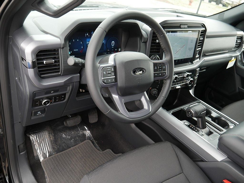 2026 Ford F-150 XLT CREW 4WD