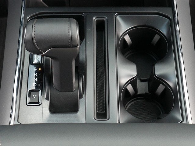 2025 Ford F-150 XLT CREW 4WD