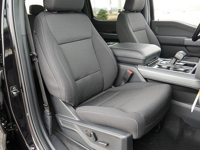 2025 Ford F-150 XLT CREW 4WD