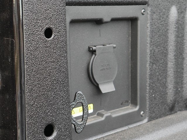 2025 Ford F-150 XLT CREW 4WD