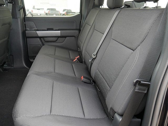 2025 Ford F-150 XLT CREW 4WD