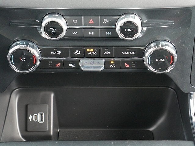 2025 Ford F-150 XLT CREW 4WD