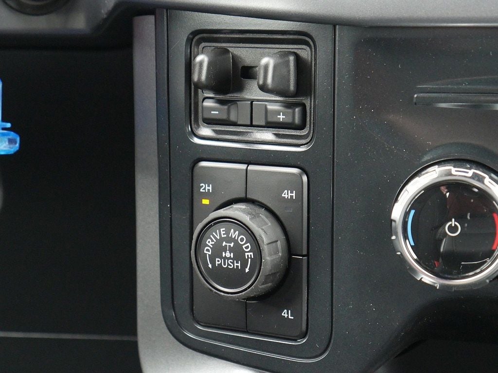 2026 Ford F-150 XLT CREW 4WD