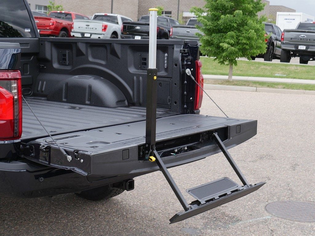 2026 Ford F-150 XLT CREW 4WD
