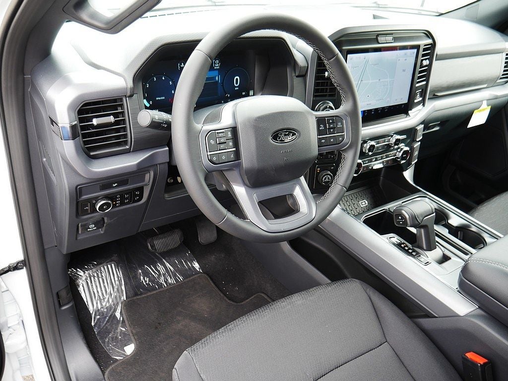 2026 Ford F-150 XLT CREW 4WD